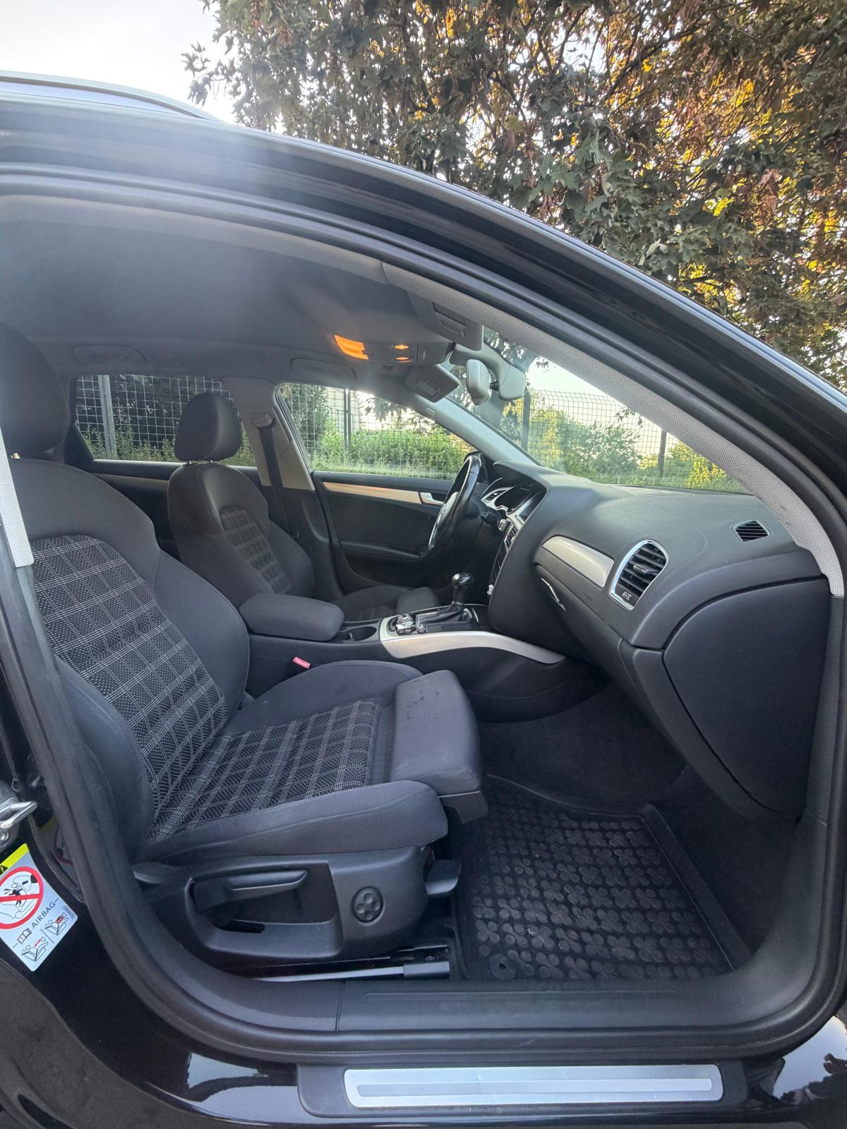 Audi A4 Avant 2,0 TDI, fotografija 9