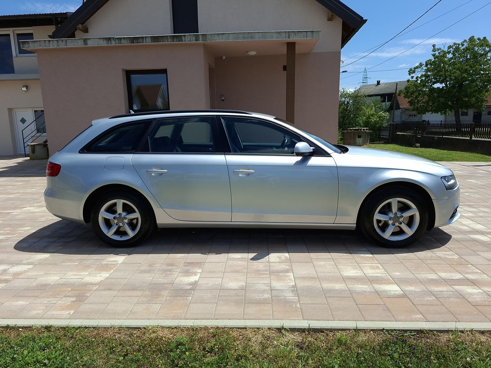 Audi A4 Avant 2,0 TDI Sport **KLIMA** KOŽA **NOVO** KREDIT-KARTICE, fotografija 4