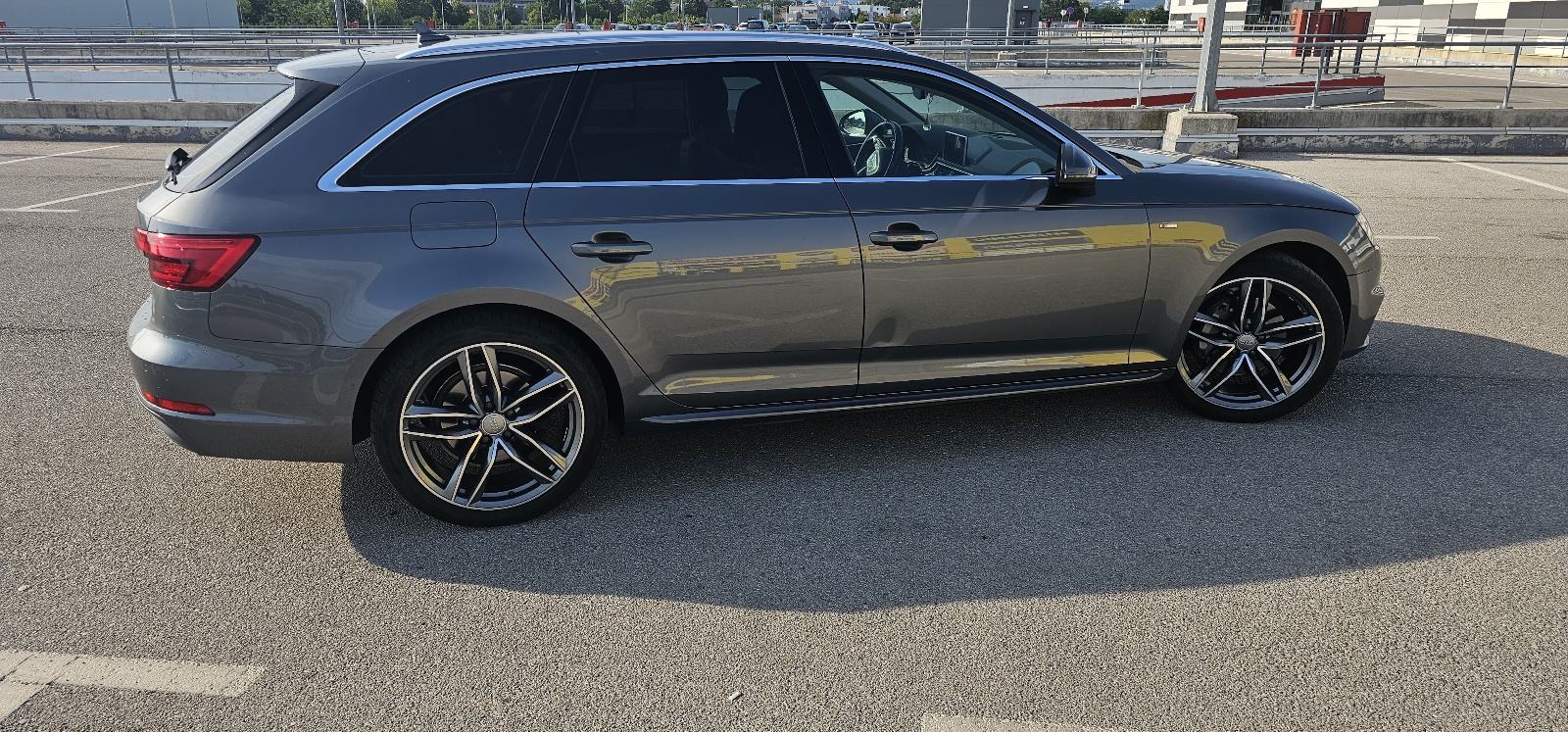 Audi A4 Avant 2,0 TDI Sport, fotografija 5
