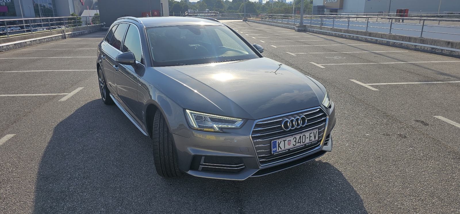 Audi A4 Avant 2,0 TDI Sport, fotografija 3