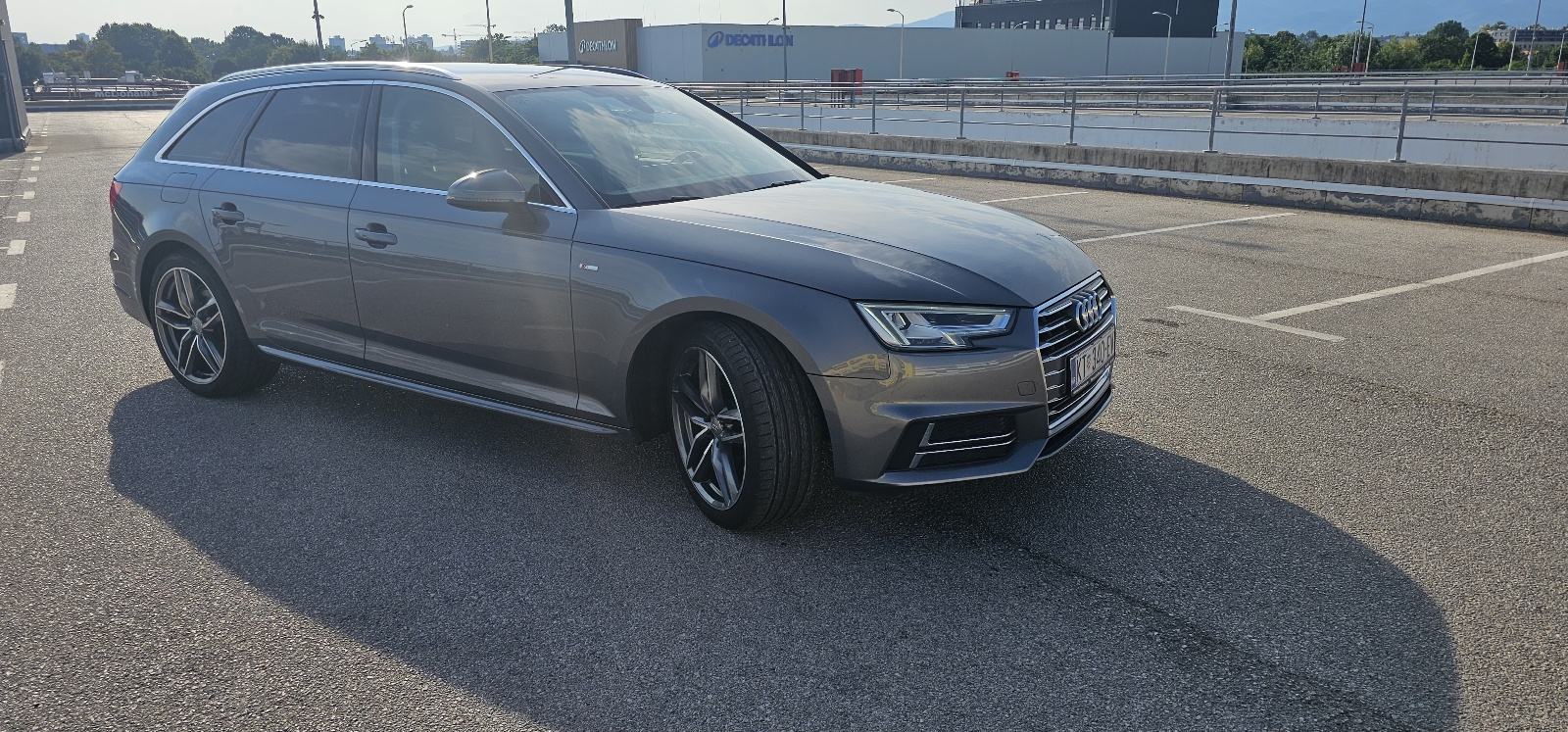 Audi A4 Avant 2,0 TDI Sport, fotografija 4