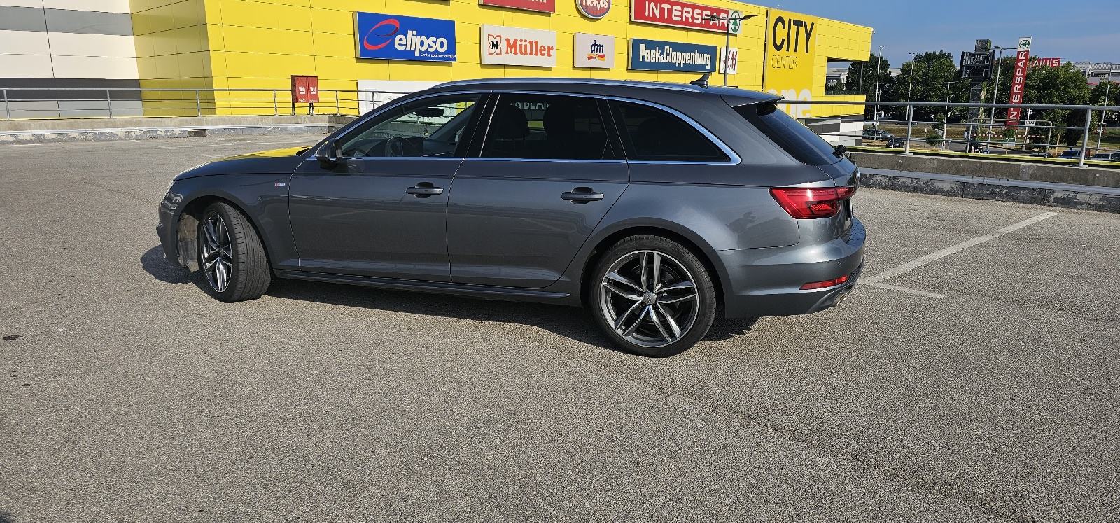 Audi A4 Avant 2,0 TDI Sport, fotografija 9