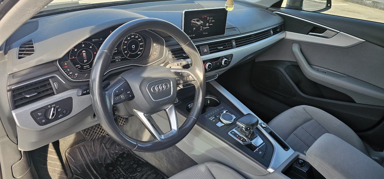 Audi A4 Avant 2,0 TDI Sport, fotografija 17