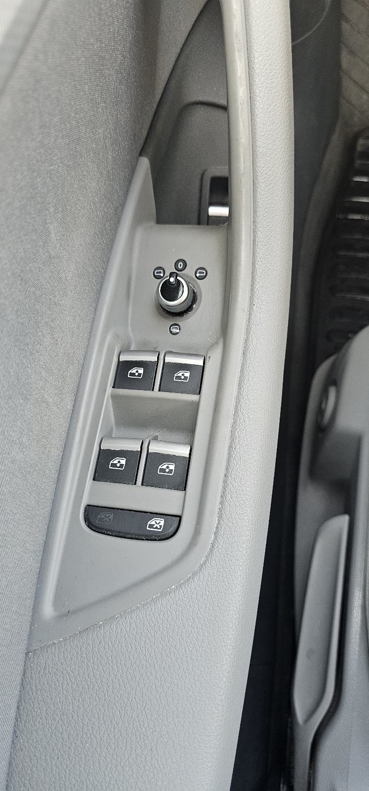 Audi A4 Avant 2,0 TDI Sport, fotografija 15