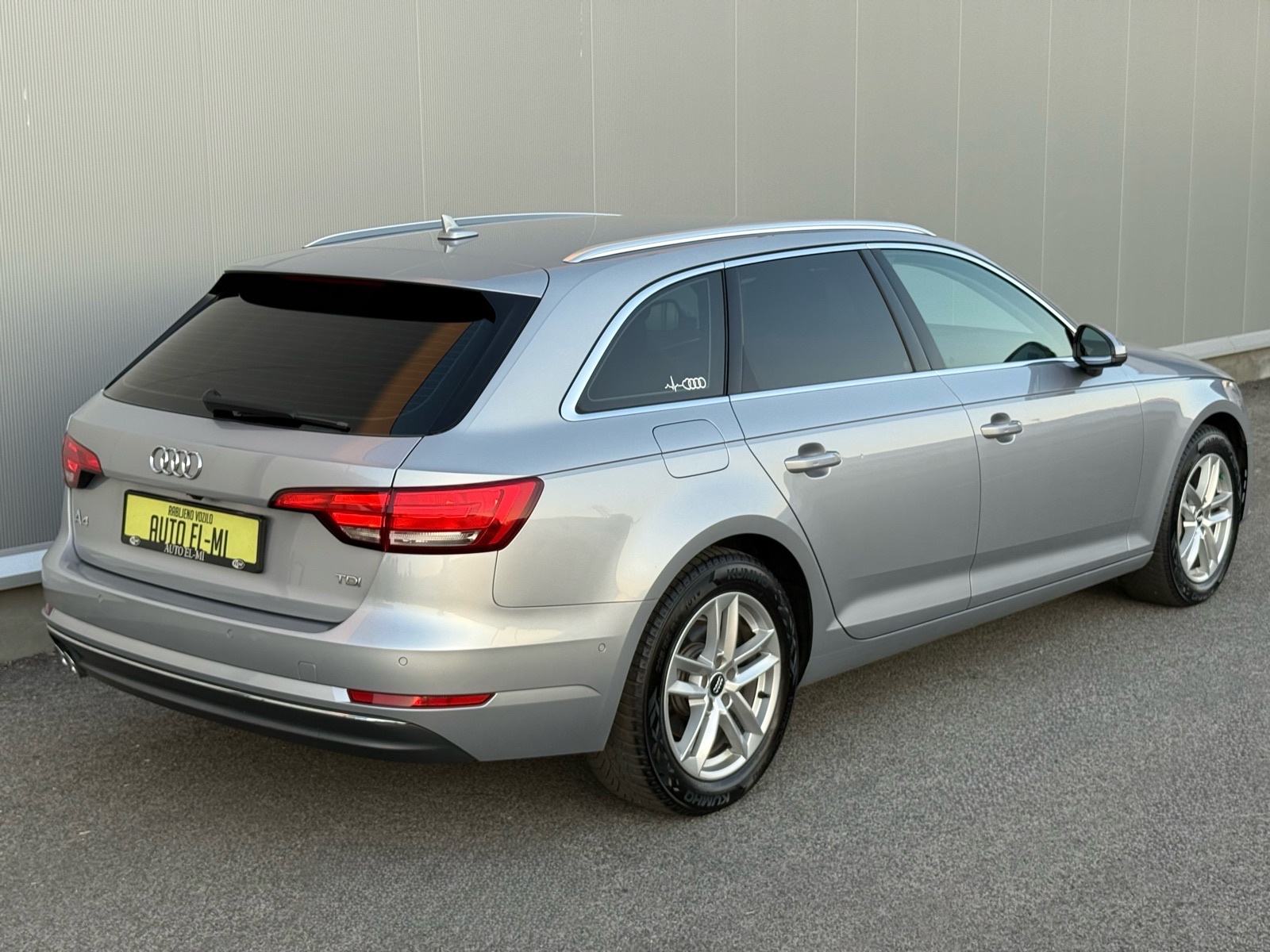 Audi A4 Avant 2,0 TDI Sport *S-Tronic*KAMERE 360*VIRTUAL*VELIKI SERVIS, fotografija 10