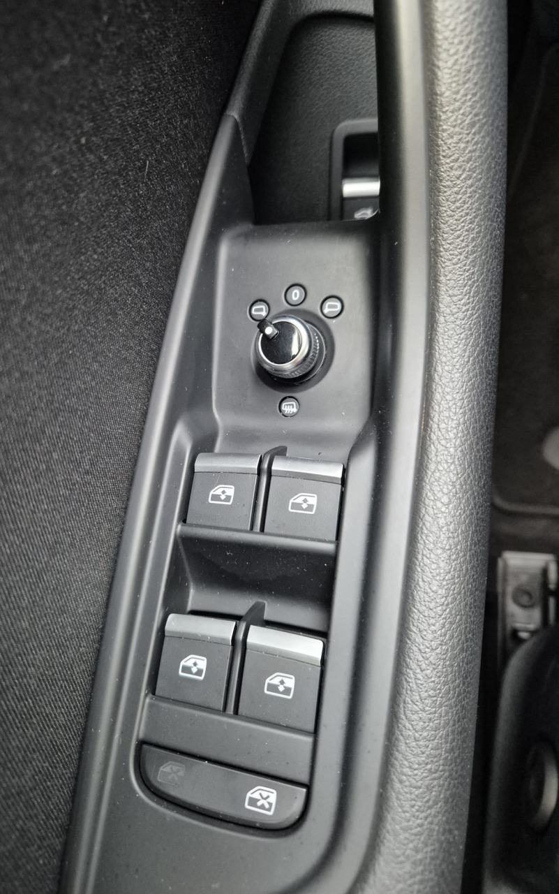 Audi A4 Avant 2,0 TDI Sport S tronic *VIRTUALNI*2 SETA FELGI*, fotografija 9