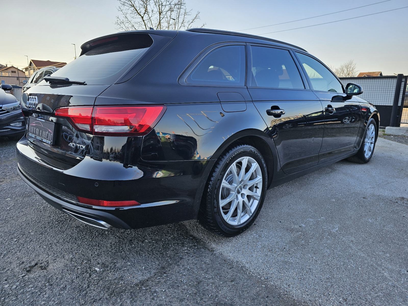Audi A4 Avant 2,0 TDI ***TOP-STANJE***VELIKI-SERVIS**FACELIFT-MODEL**, fotografija 5
