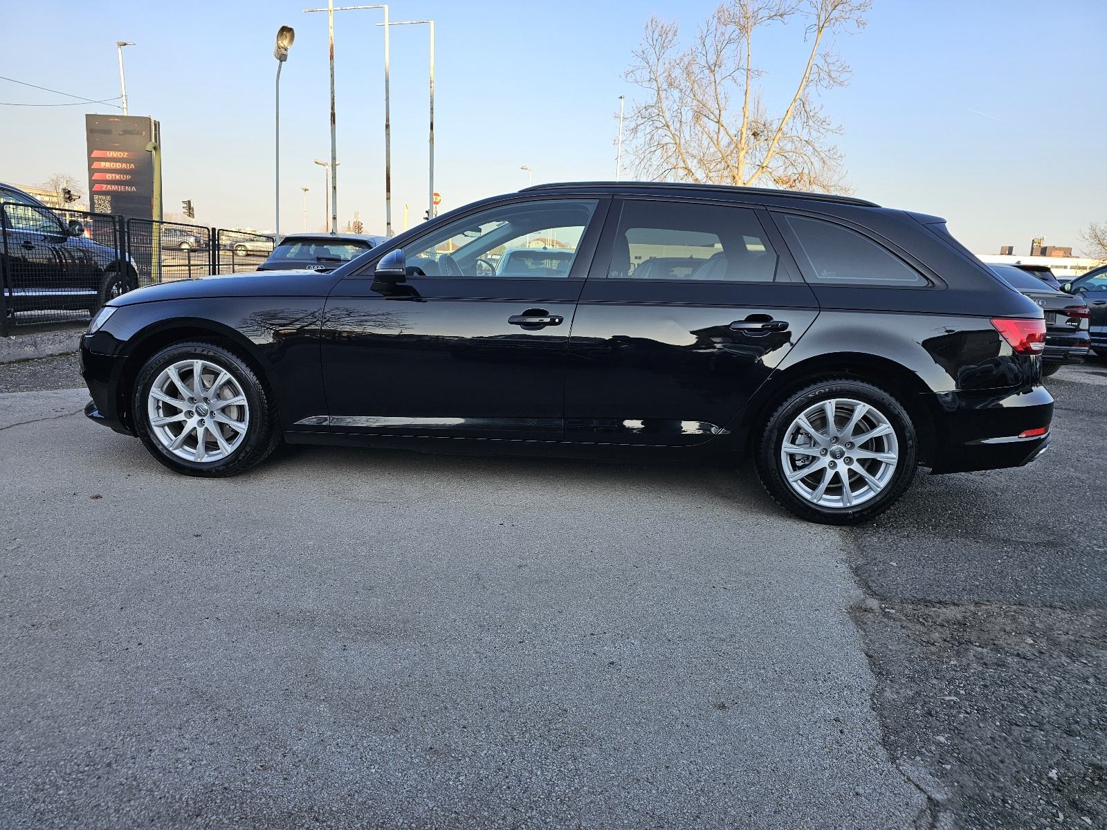 Audi A4 Avant 2,0 TDI ***TOP-STANJE***VELIKI-SERVIS**FACELIFT-MODEL**, fotografija 8