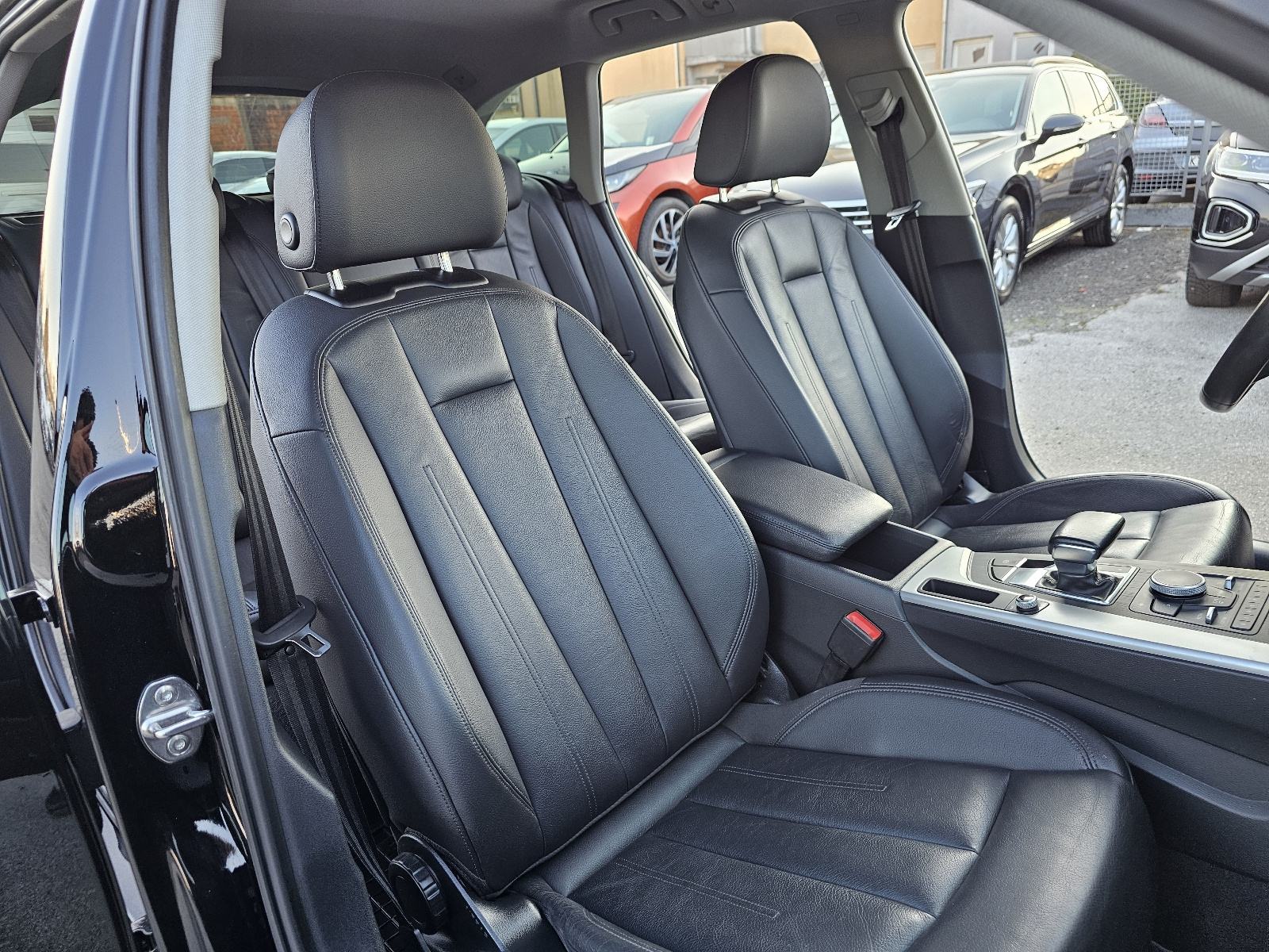 Audi A4 Avant 2,0 TDI ***TOP-STANJE***VELIKI-SERVIS**FACELIFT-MODEL**, fotografija 14