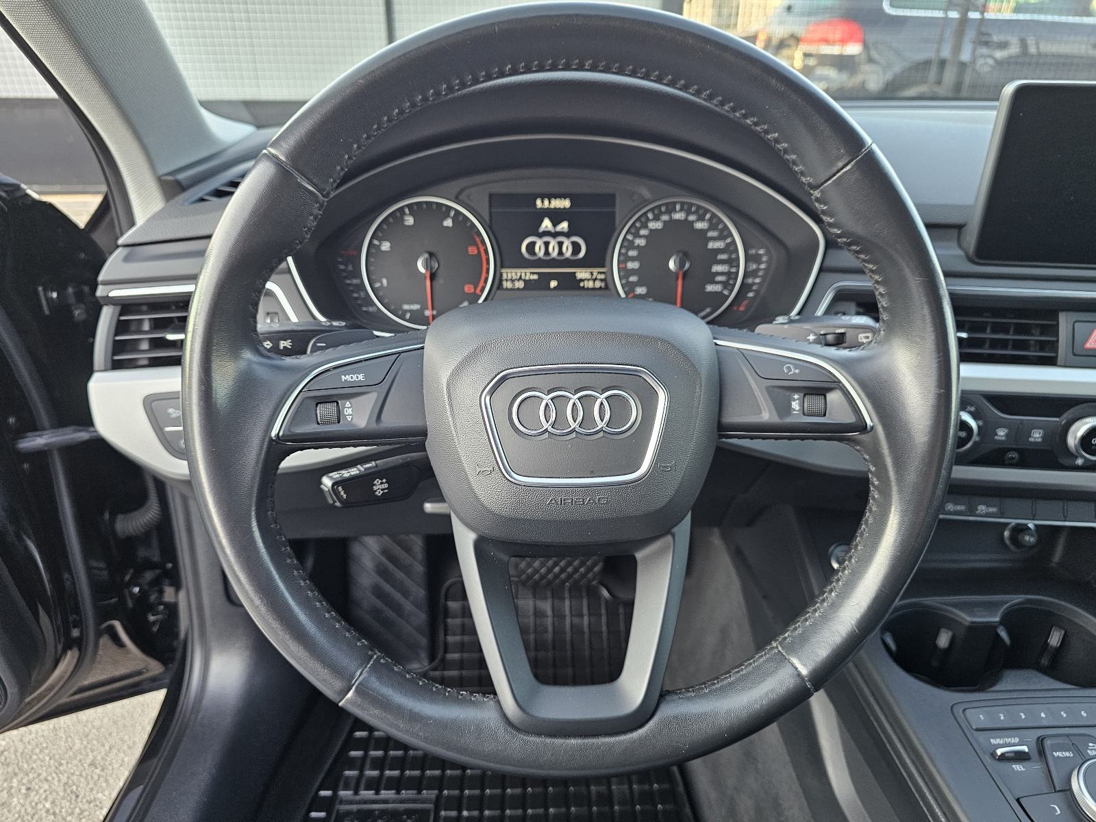 Audi A4 Avant 2,0 TDI ***TOP-STANJE***VELIKI-SERVIS**FACELIFT-MODEL**, fotografija 19