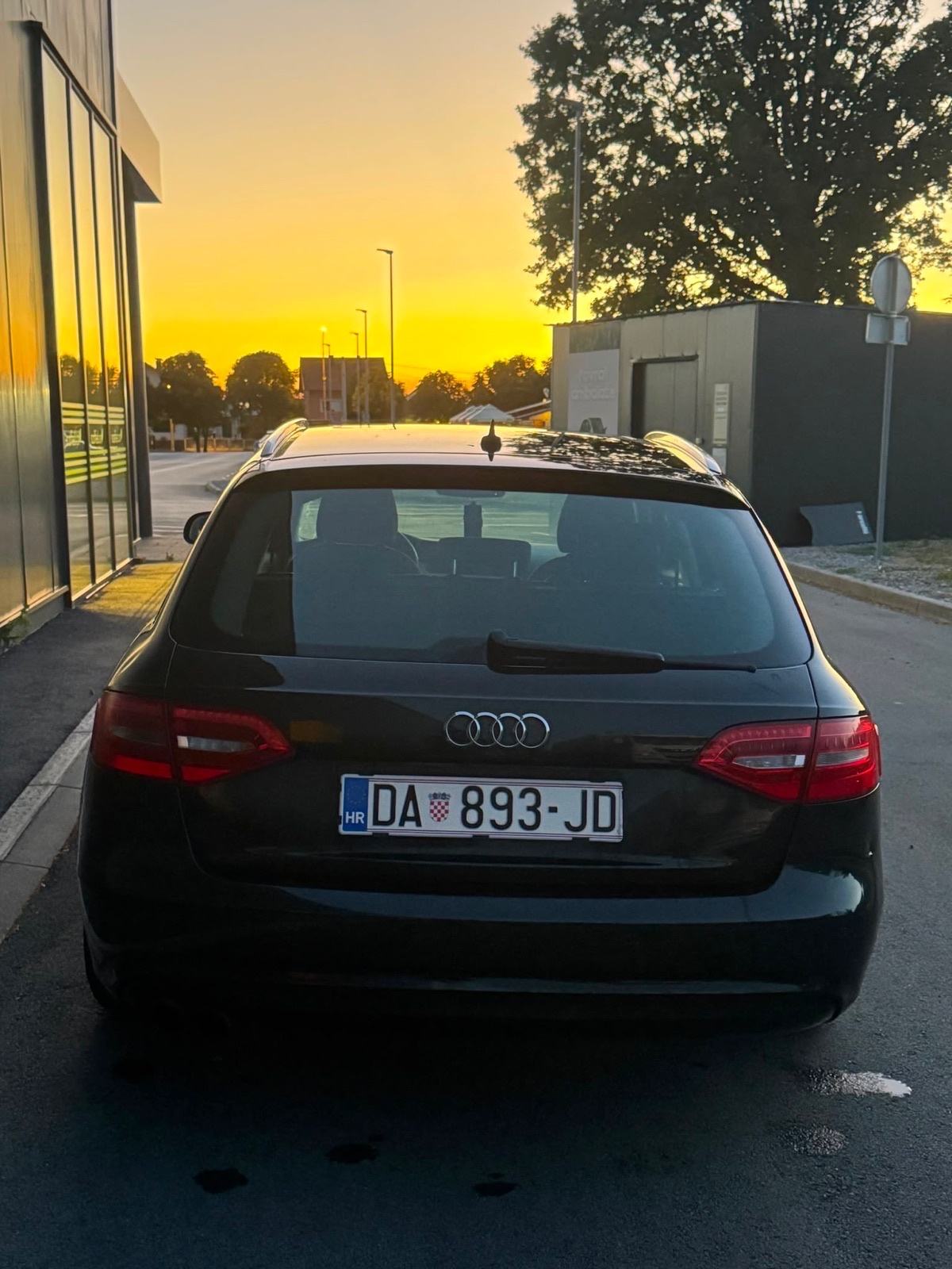 Audi A4 Avant 2,0 TDI S-tronic 8 brzina full o, fotografija 4
