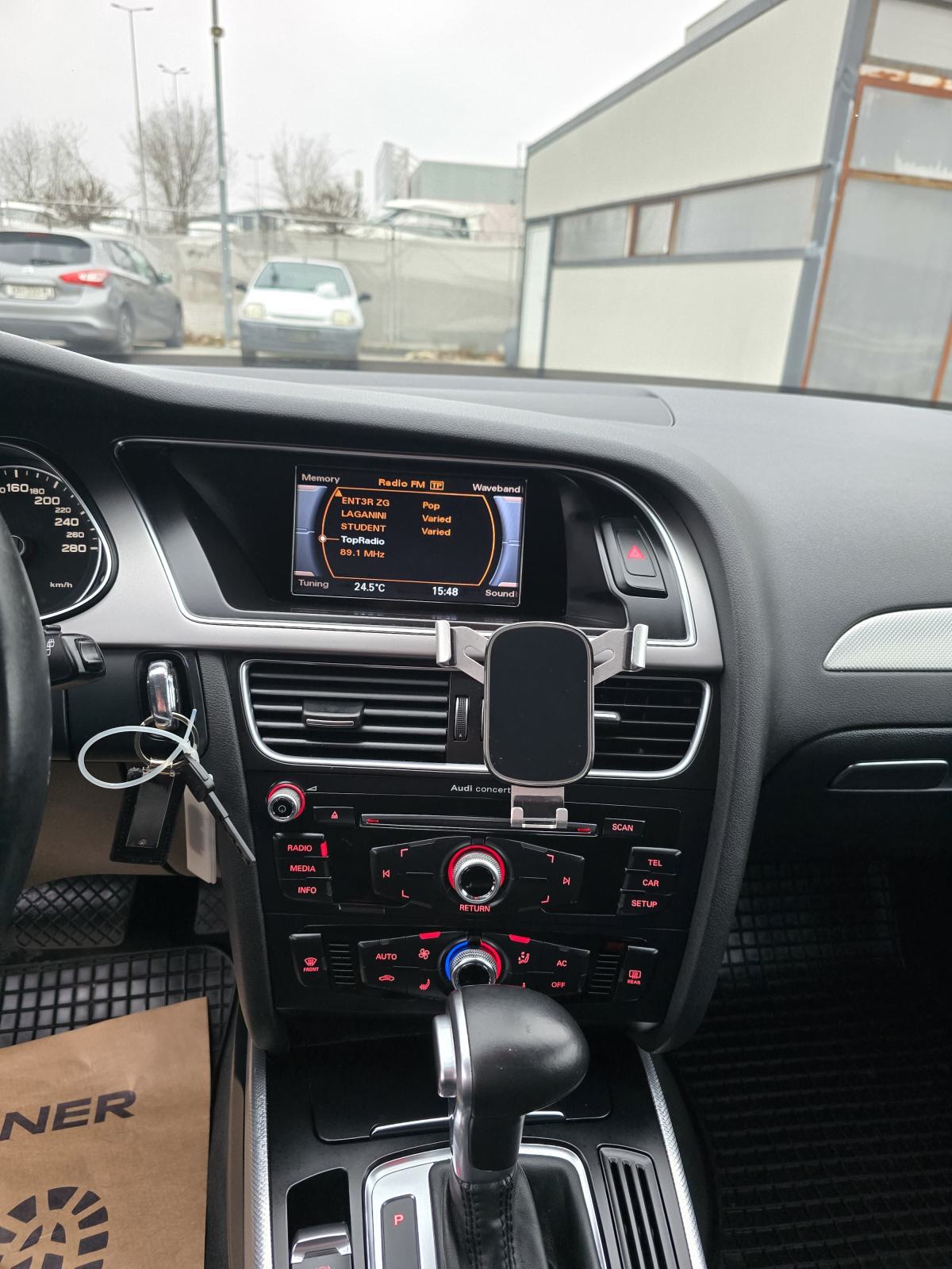 Audi A4 Avant 2,0 TDI SPORT-AUTOMATIK -SUPER STANJE., fotografija 12