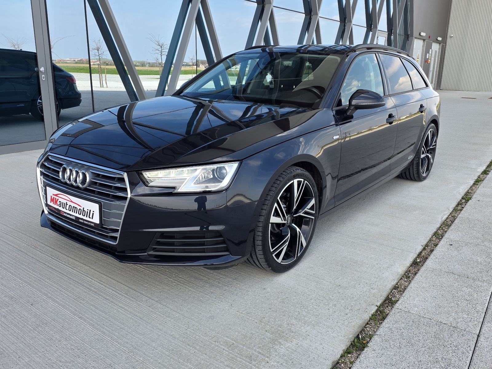 Audi A4 Avant 2,0 TDI S TRONIK,ALU 19,NOVE GUME, fotografija 2