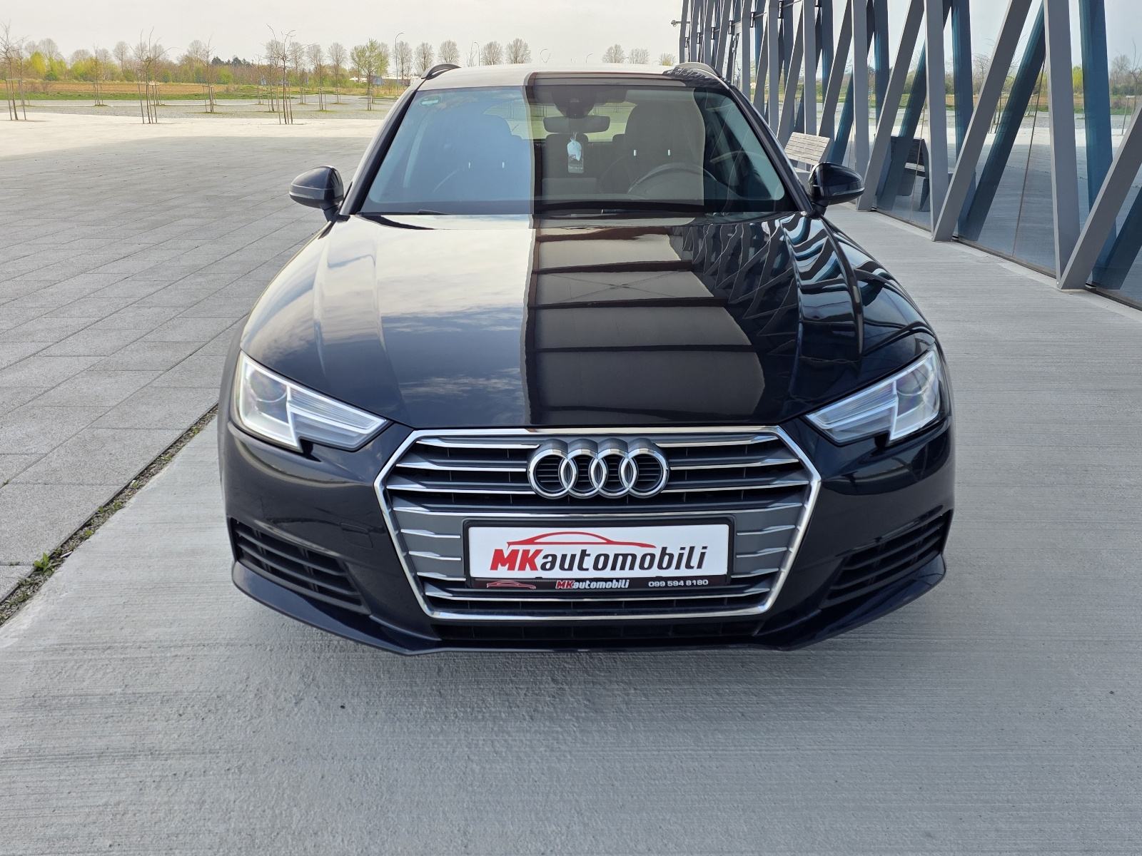 Audi A4 Avant 2,0 TDI S TRONIK,ALU 19,NOVE GUME, fotografija 8