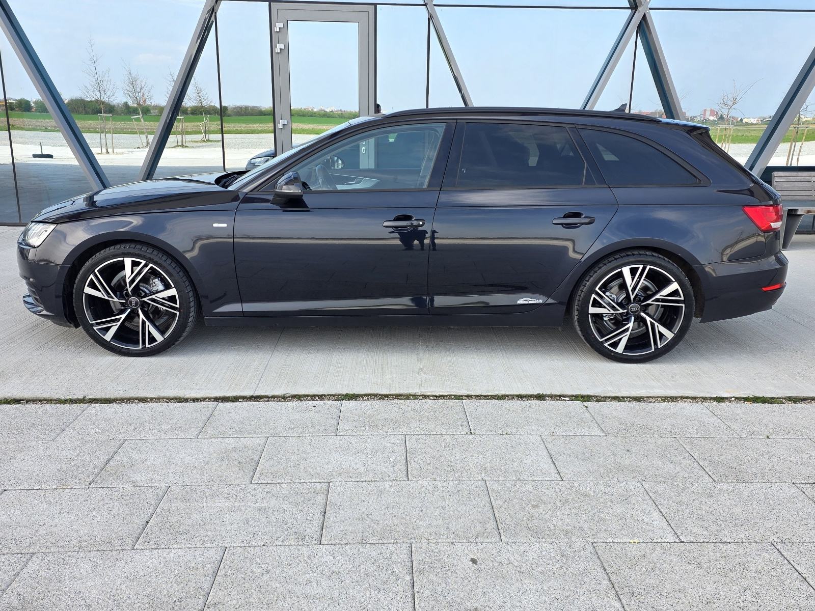 Audi A4 Avant 2,0 TDI S TRONIK,ALU 19,NOVE GUME, fotografija 3