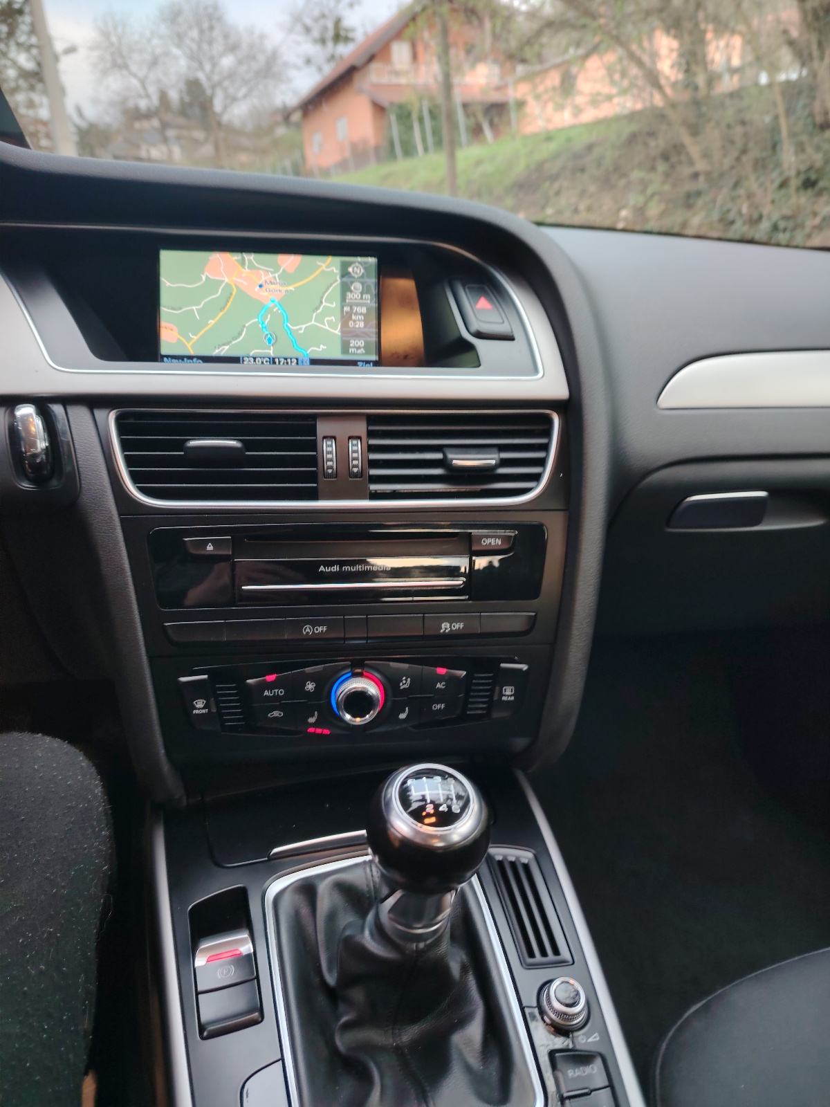 Audi A4 Avant 2,0 TDI Ultra Euro 6, fotografija 10