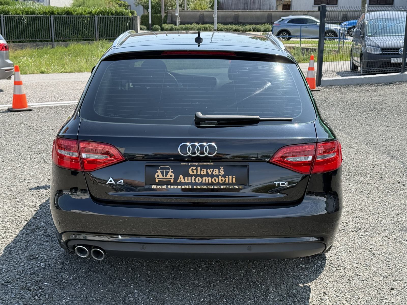 Audi A4 Avant 2,0 TDI XENON,PDC,NAVI,VELIKI SERVIS,TOP STANJE!!!, fotografija 6