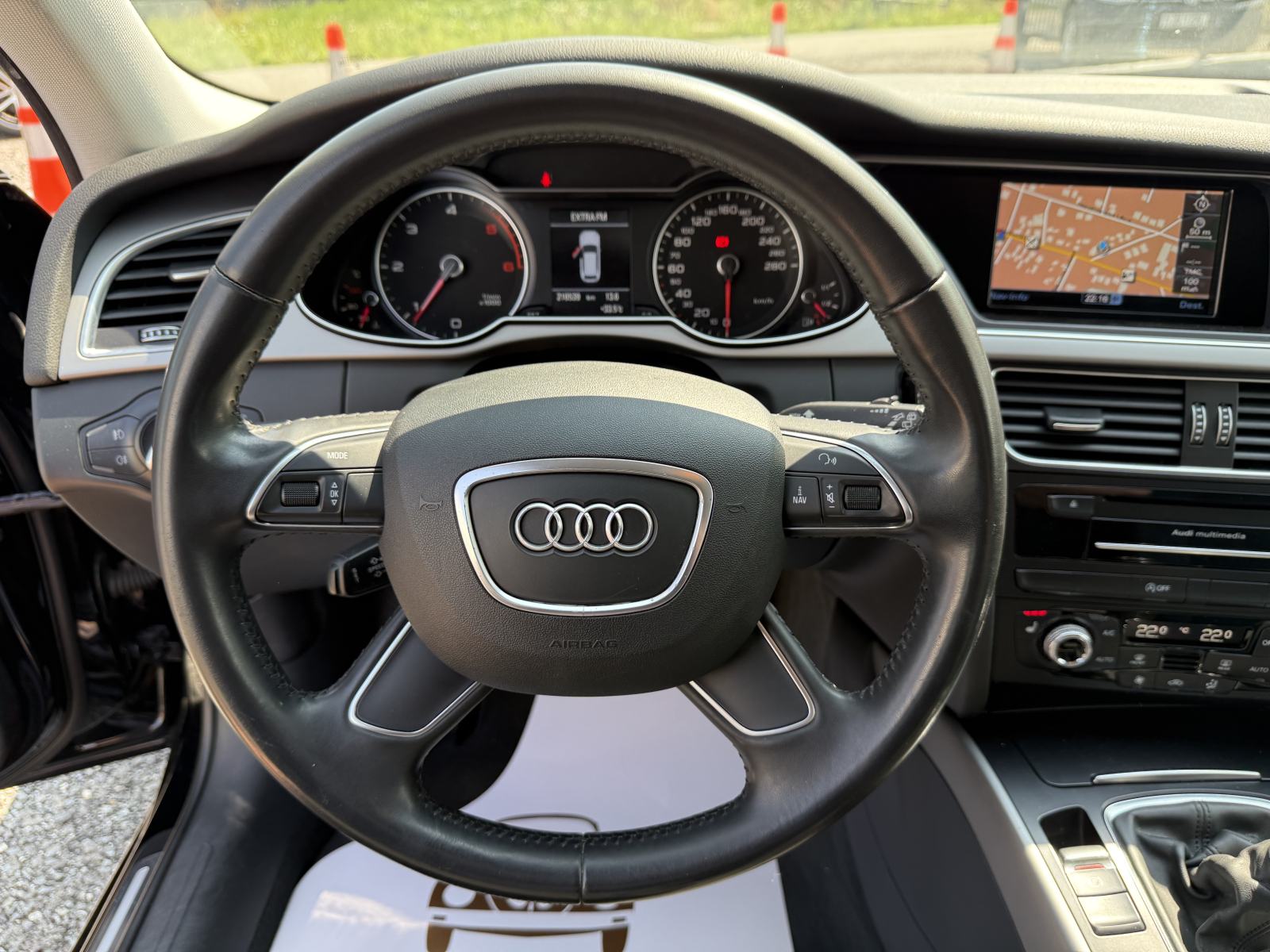 Audi A4 Avant 2,0 TDI XENON,PDC,NAVI,VELIKI SERVIS,TOP STANJE!!!, fotografija 11