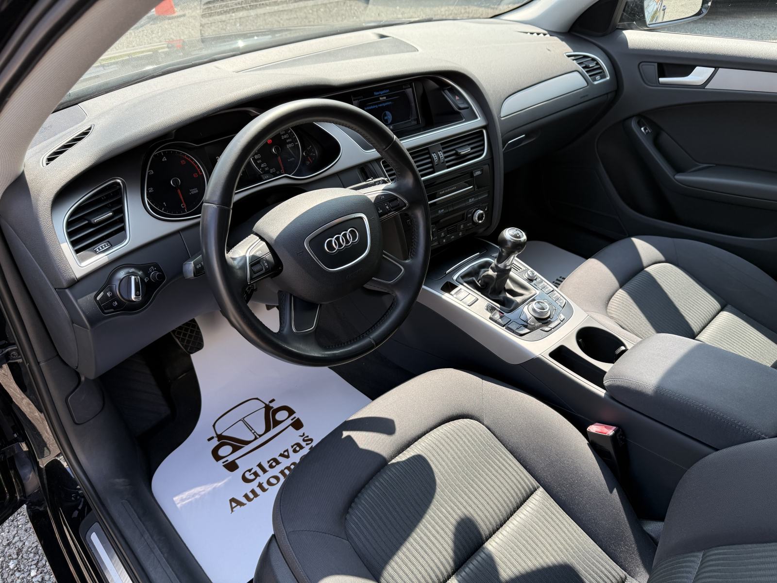 Audi A4 Avant 2,0 TDI XENON,PDC,NAVI,VELIKI SERVIS,TOP STANJE!!!, fotografija 10