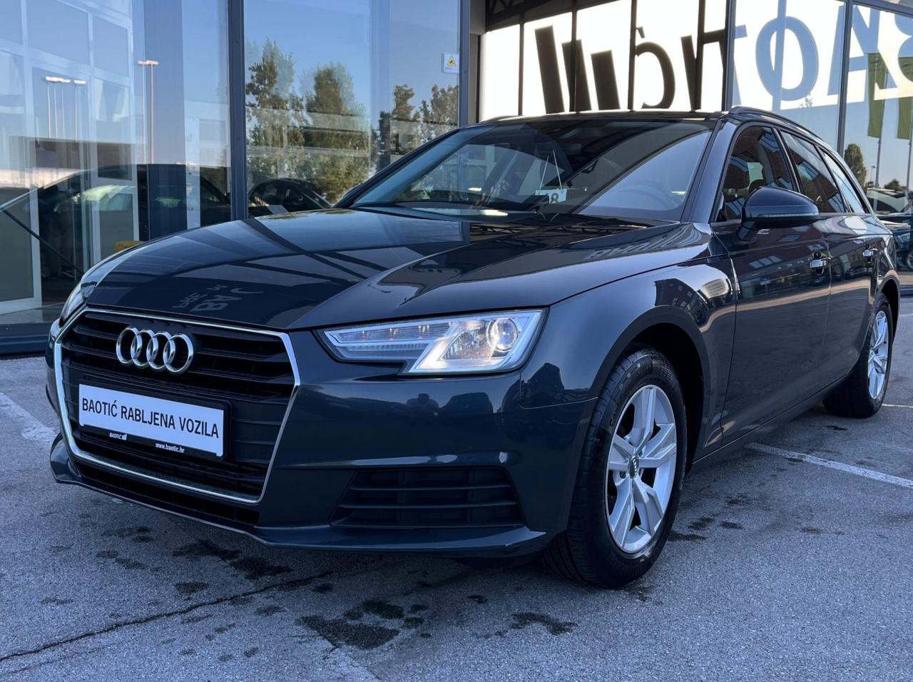 Audi A4 Avant 2.0 TFSI AUTOMATIK ALU NAVI LED, fotografija 2