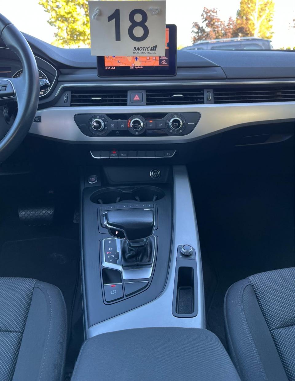 Audi A4 Avant 2.0 TFSI AUTOMATIK ALU NAVI LED, fotografija 17