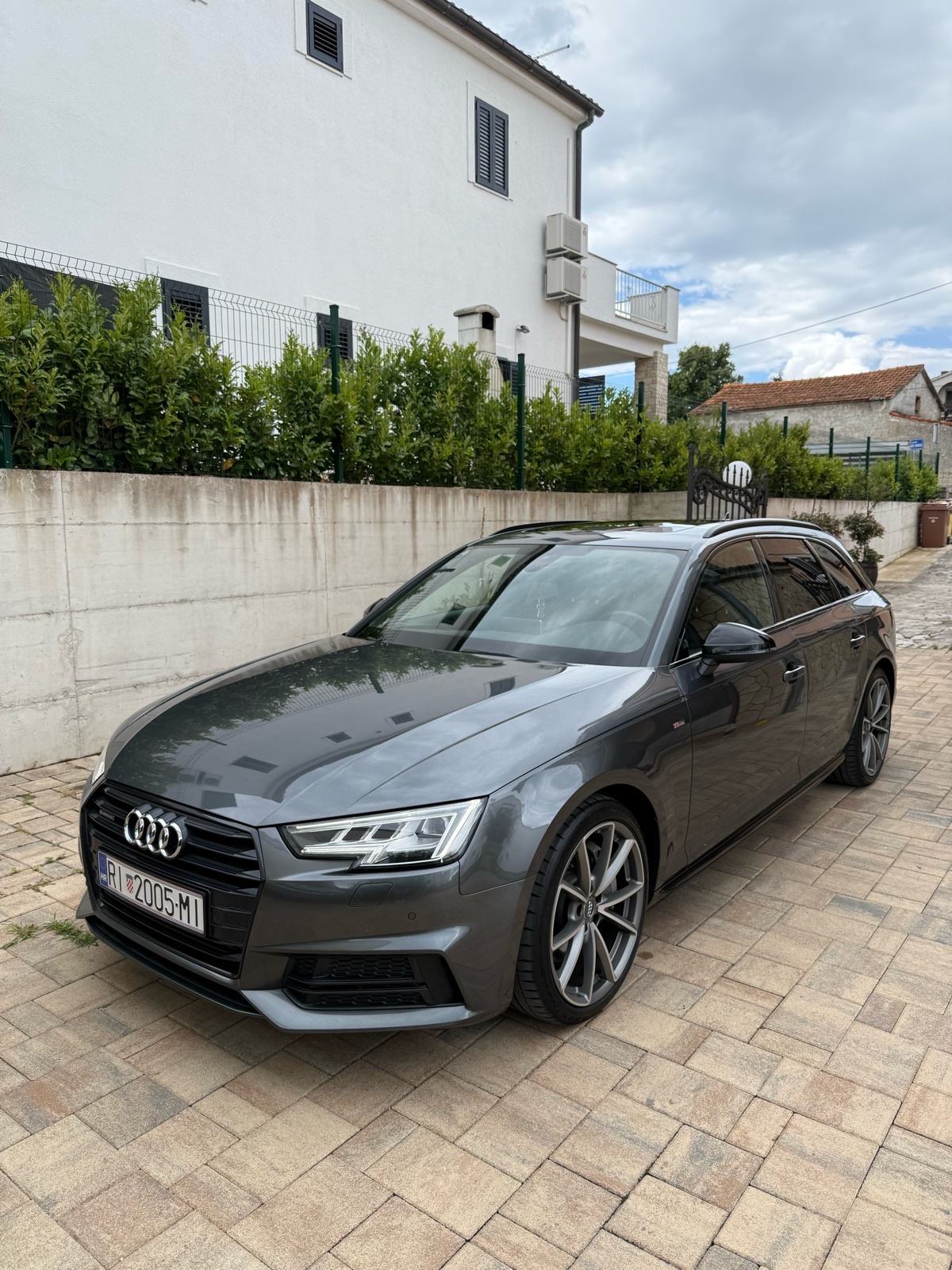 Audi A4 Avant 3,0 TDI automatik, fotografija 1