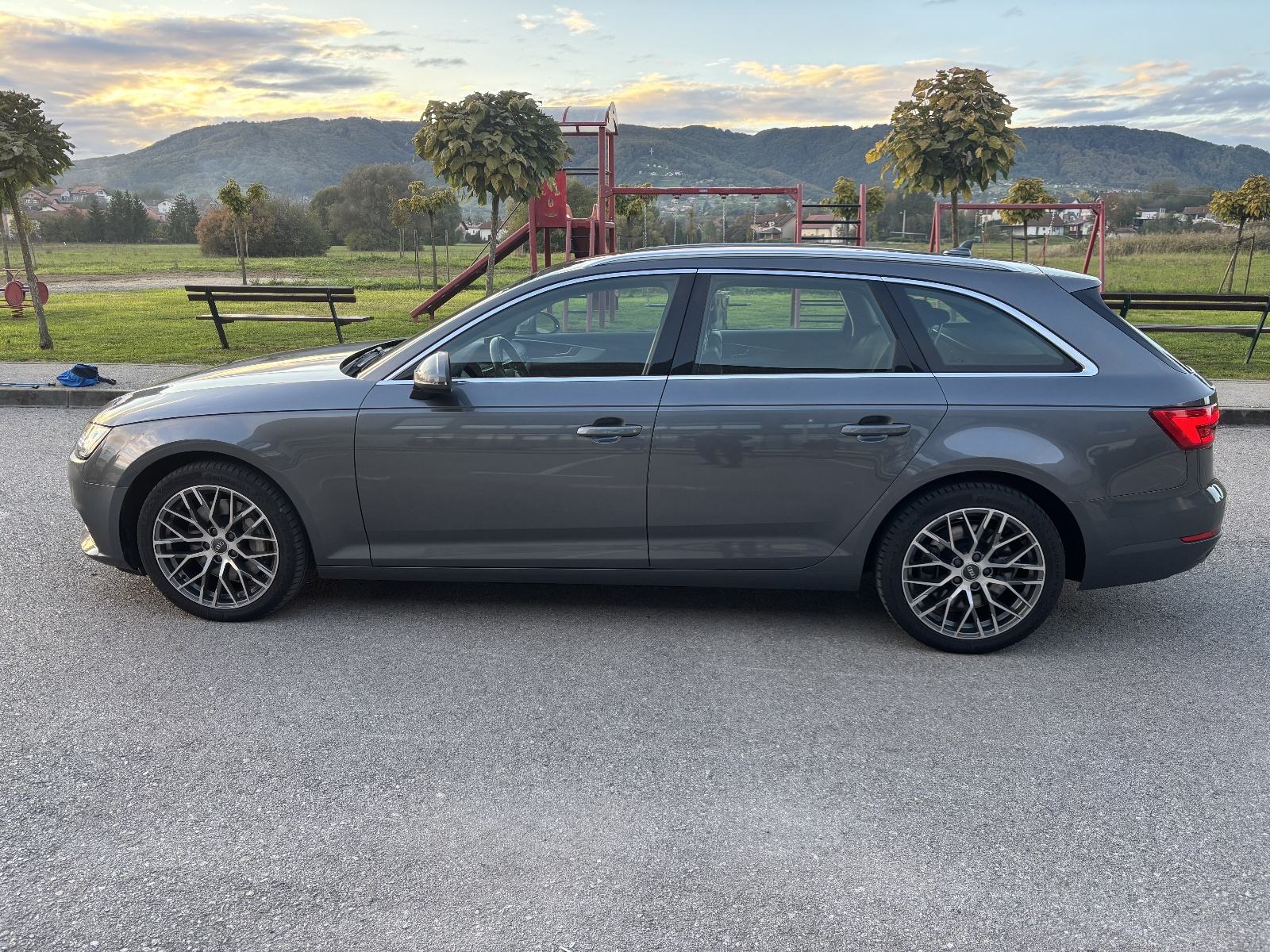 Audi A4 Avant 3,0 TDI Sport automatik, fotografija 7