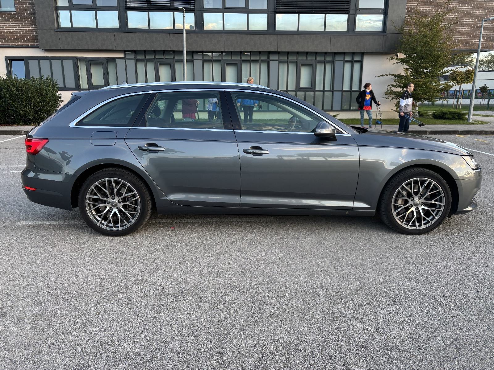 Audi A4 Avant 3,0 TDI Sport automatik, fotografija 6
