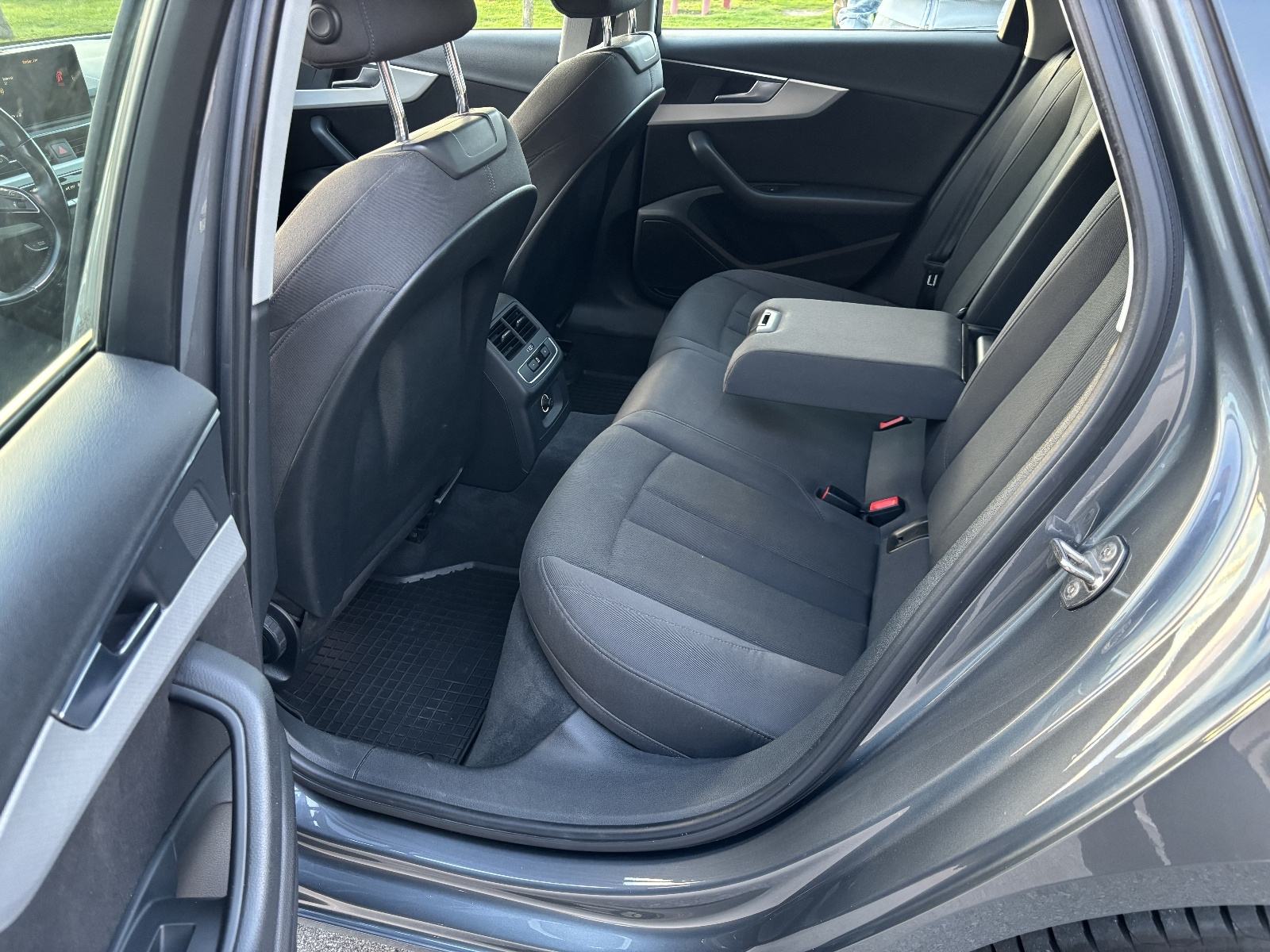 Audi A4 Avant 3,0 TDI Sport automatik, fotografija 9