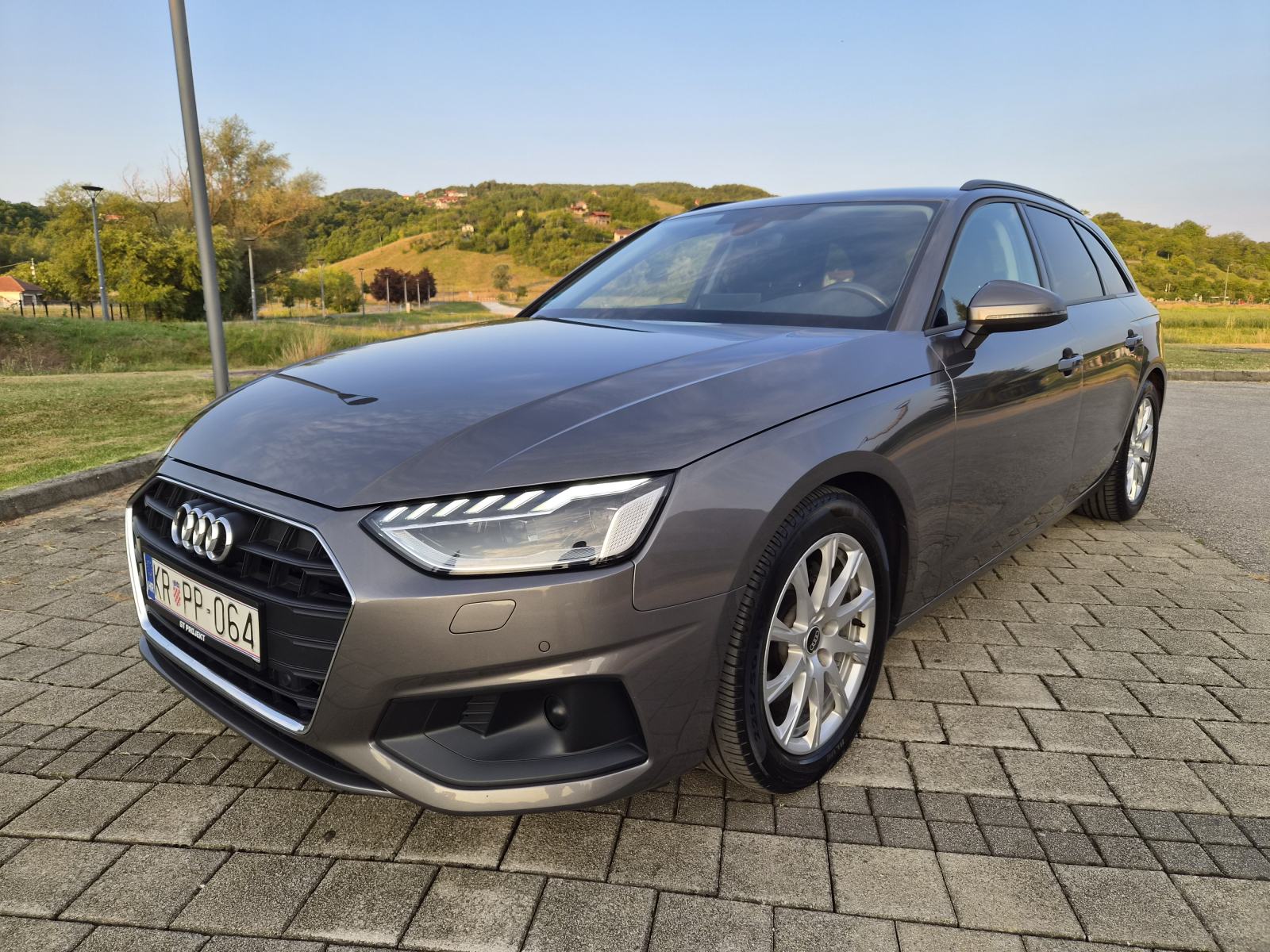 Audi A4 AVANT 30 TDI, 2021., NOVI MODEL, AUTOMATIK, TOP STANJE, fotografija 13
