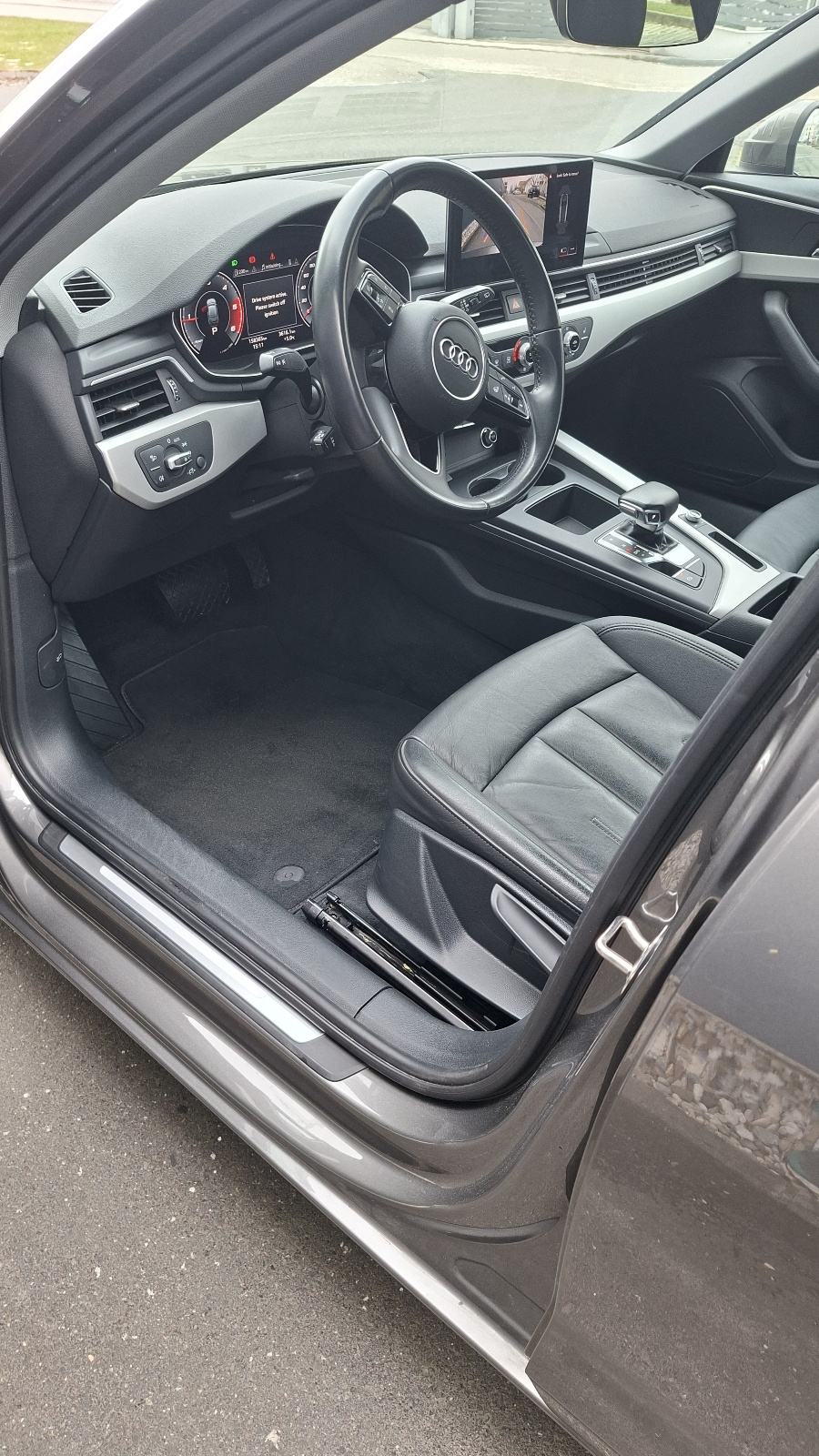 Audi A4 Avant 30 TDI automatik, fotografija 5