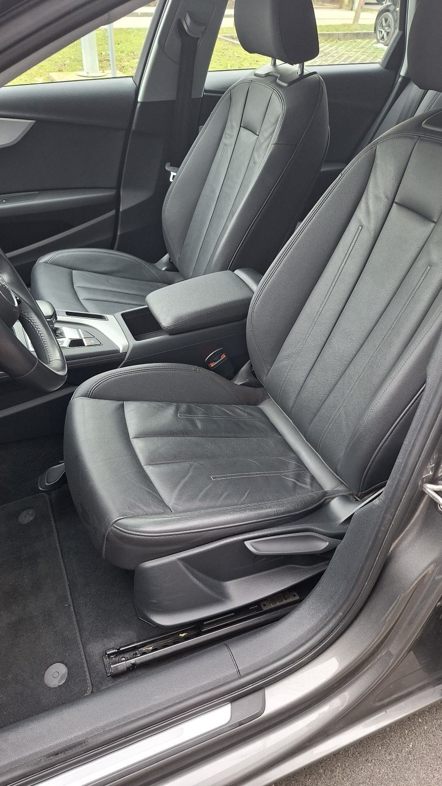 Audi A4 Avant 30 TDI automatik, fotografija 6