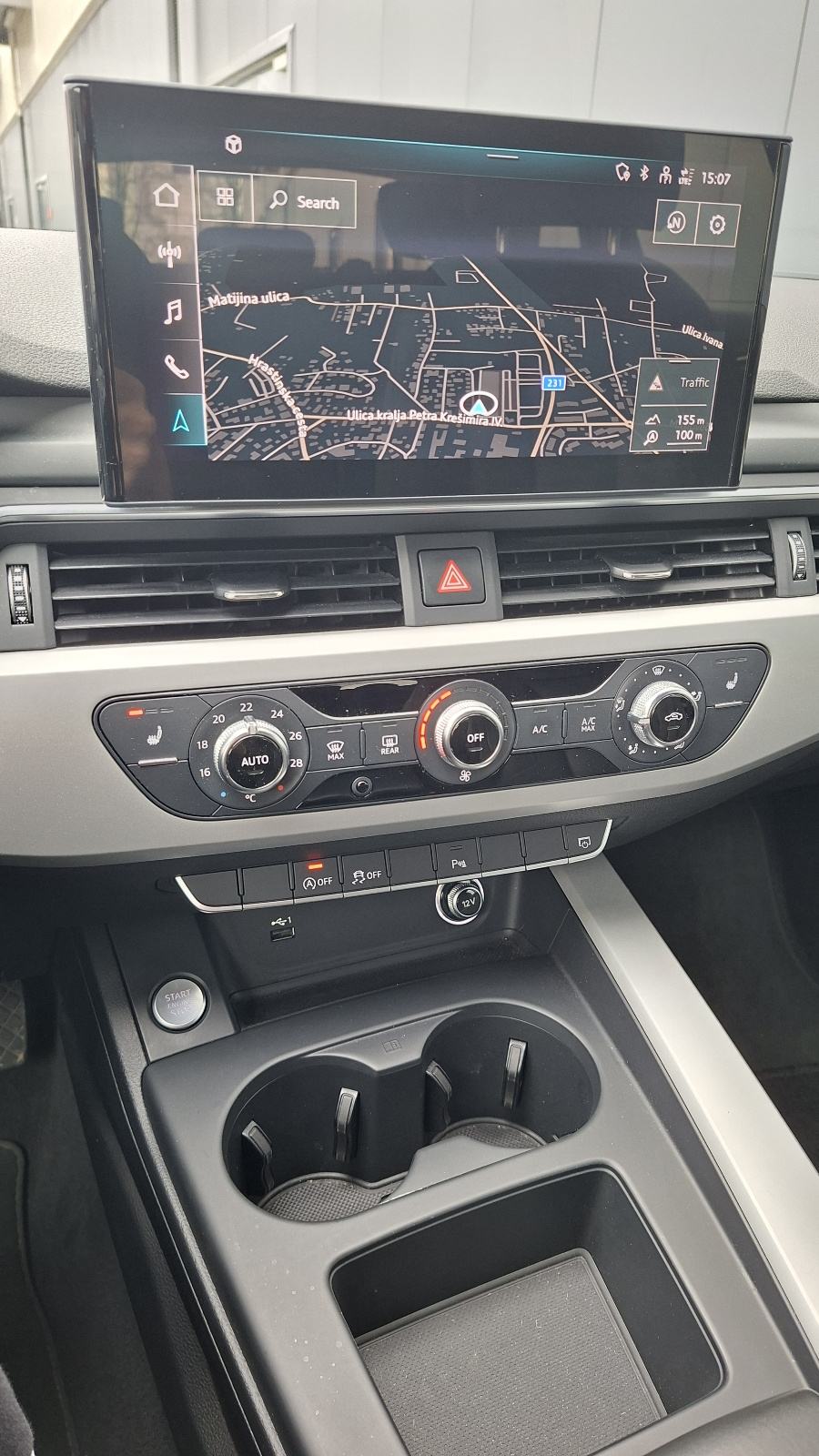 Audi A4 Avant 30 TDI automatik, fotografija 7