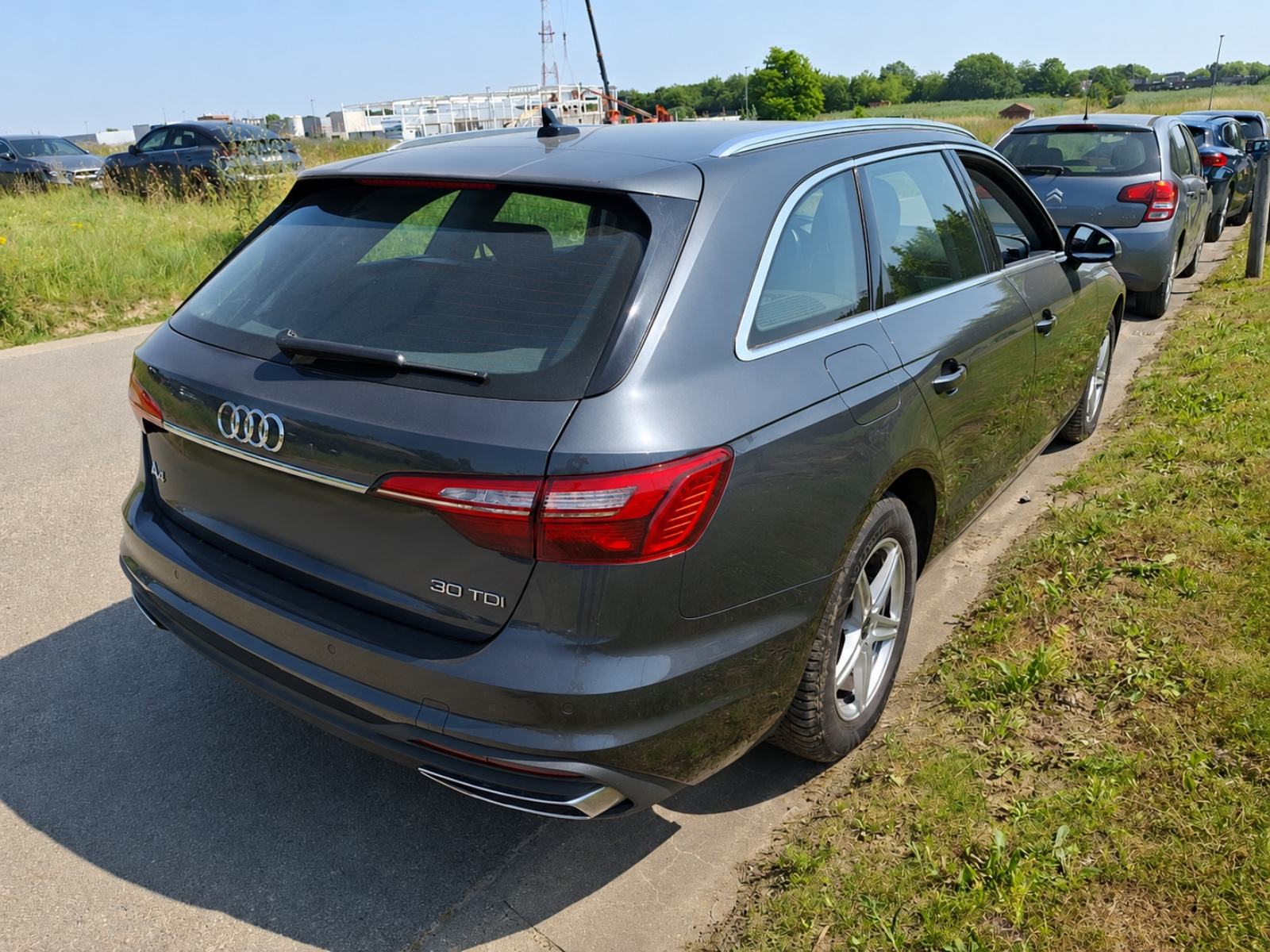 Audi A4 Avant 30 TDI DSG,navi,pdc,leasing rata 280e, fotografija 2