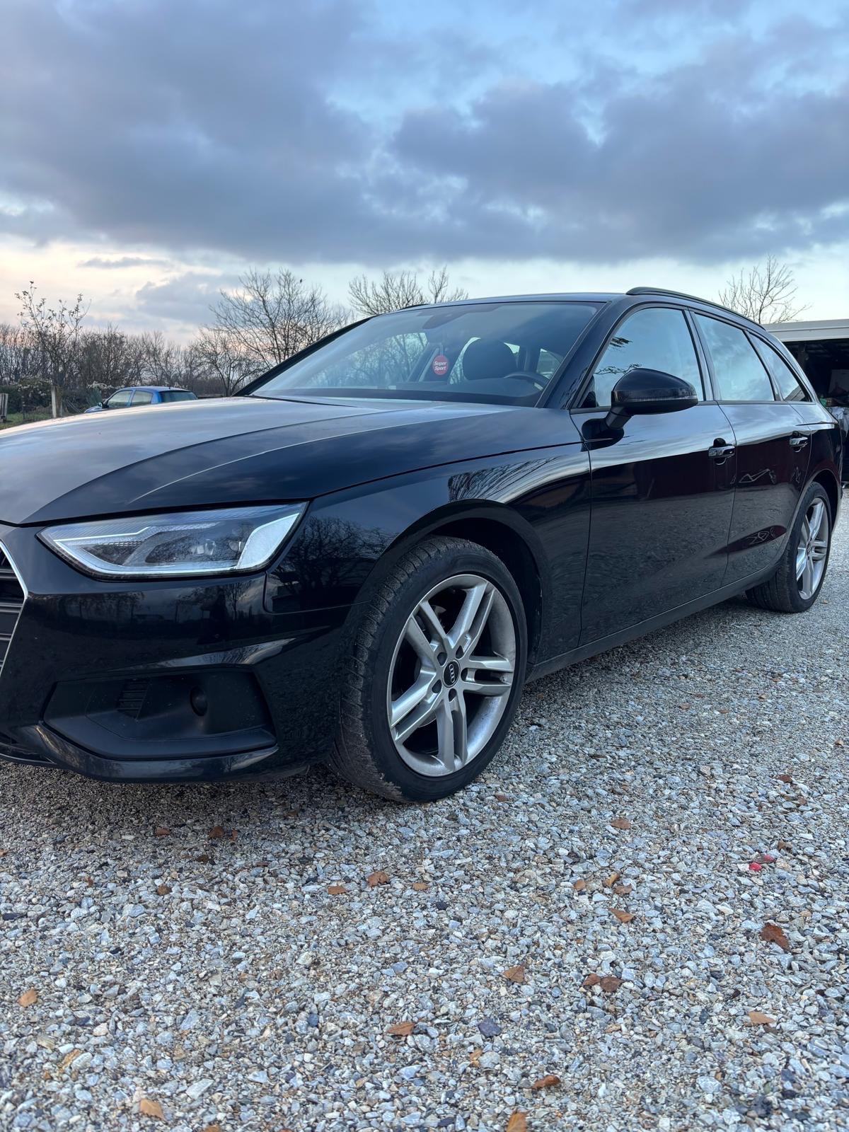 Audi A4 Avant 30 TDI, fotografija 2