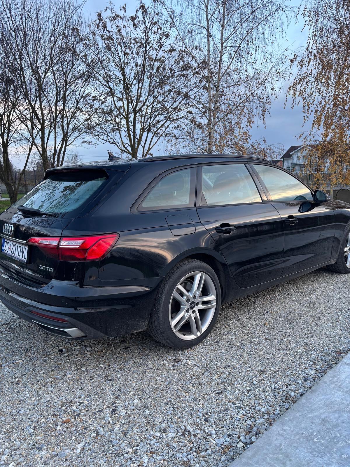 Audi A4 Avant 30 TDI, fotografija 4