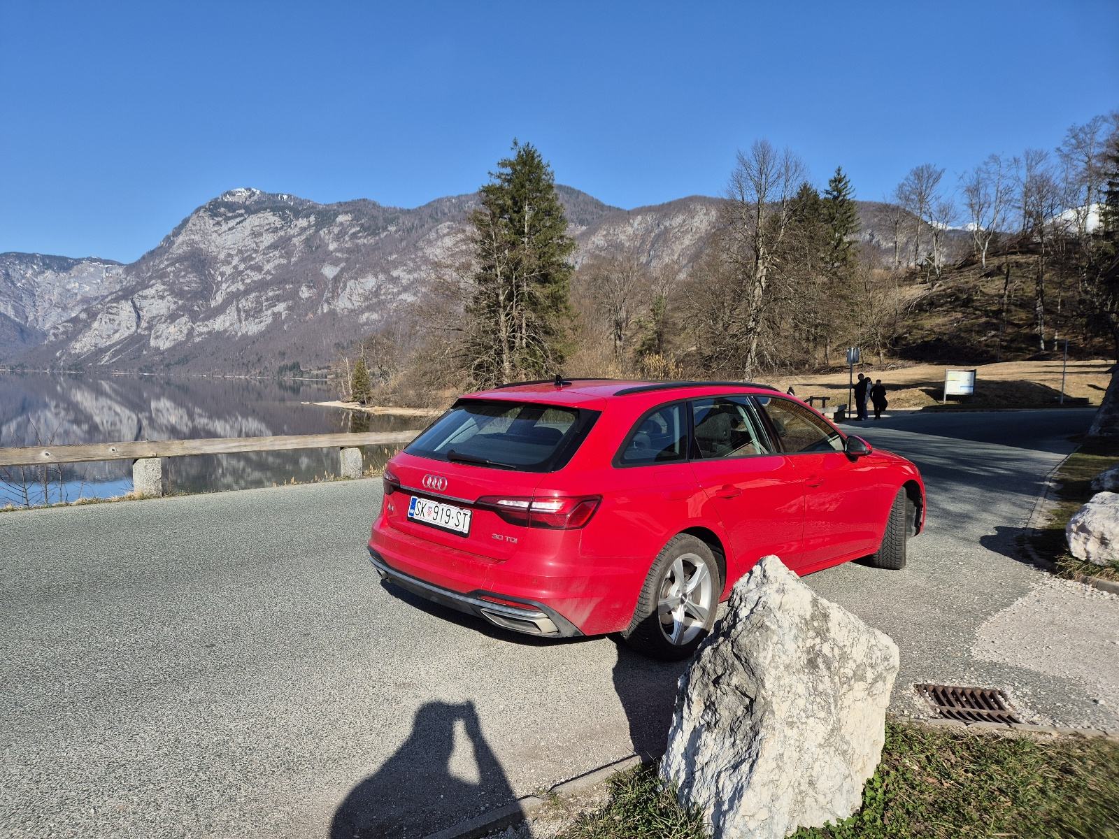 Audi A4 Avant 30 TDI Advanced PANO Matrix, fotografija 3