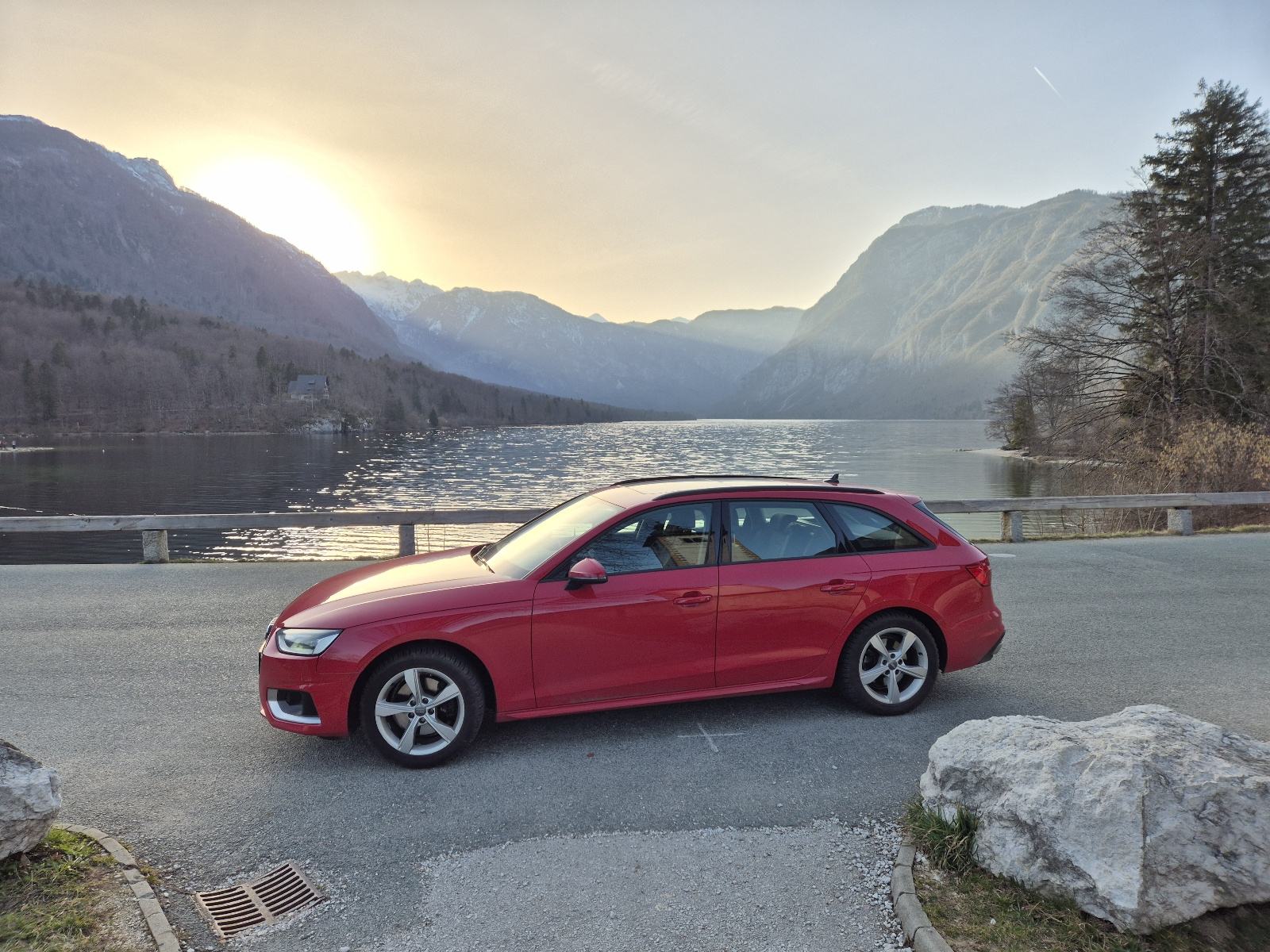 Audi A4 Avant 30 TDI Advanced PANO Matrix, fotografija 8