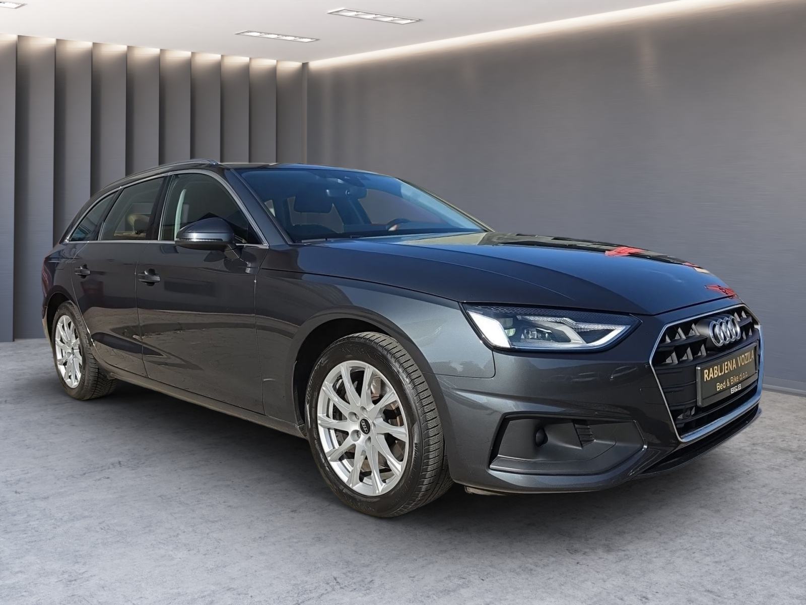 Audi A4 Avant 30 TDI S-tronic// B&O // Navi // Leather, fotografija 5