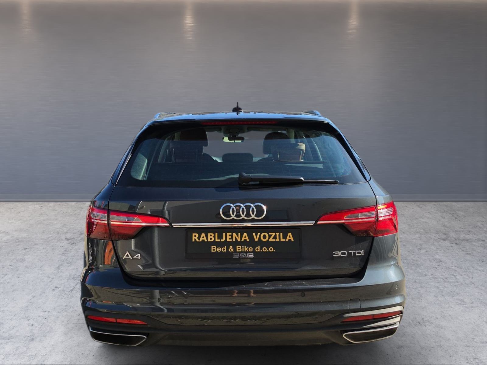Audi A4 Avant 30 TDI S-tronic// B&O // Navi // Leather, fotografija 8