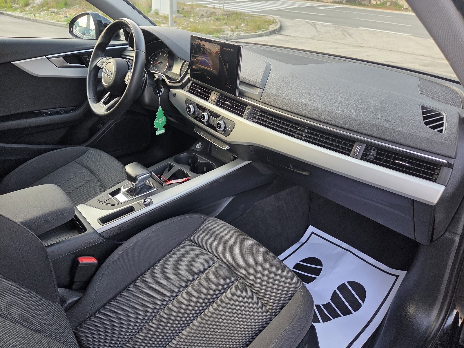 Audi A4 Avant 35 TDI ** 2023 ** JAMSTVO !!, fotografija 14