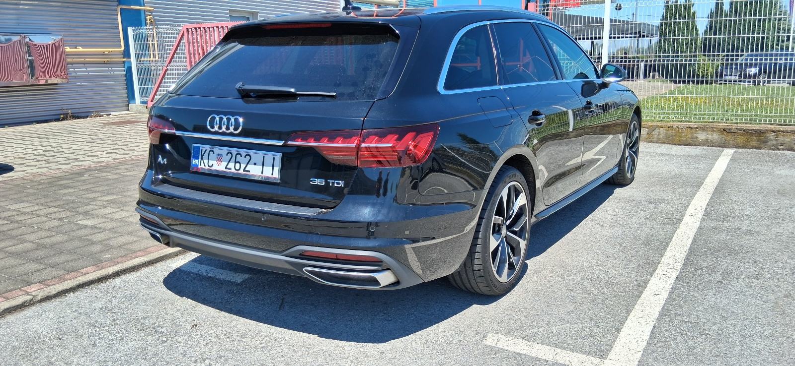 Audi A4 Avant 35 TDI * Advanced * Matrix * reg do 06/27, fotografija 3