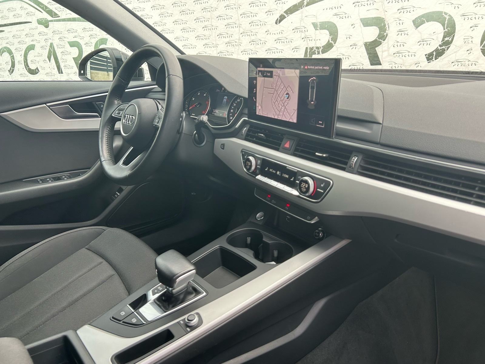 Audi A4 Avant 35 TDI automatik | ALU 17 | KAO NOVO | NAVI | REG 6/27, fotografija 10