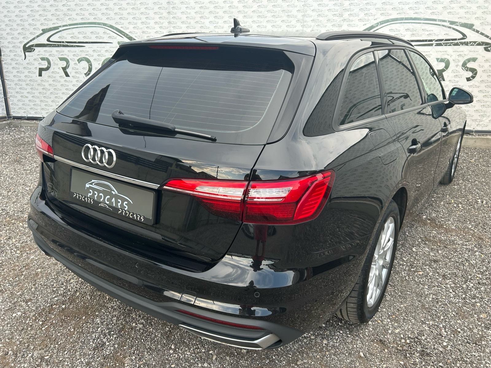 Audi A4 Avant 35 TDI automatik | ALU 17 | KAO NOVO | NAVI | REG 6/27, fotografija 6