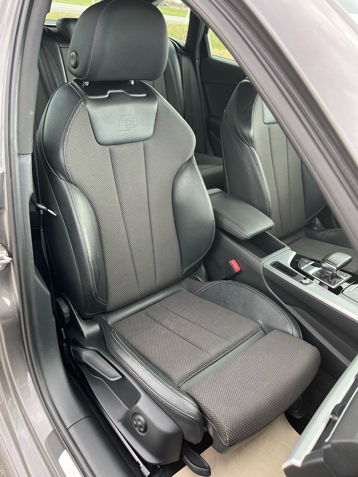 Audi A4 Avant 35 TDI automatik S-Line, fotografija 16