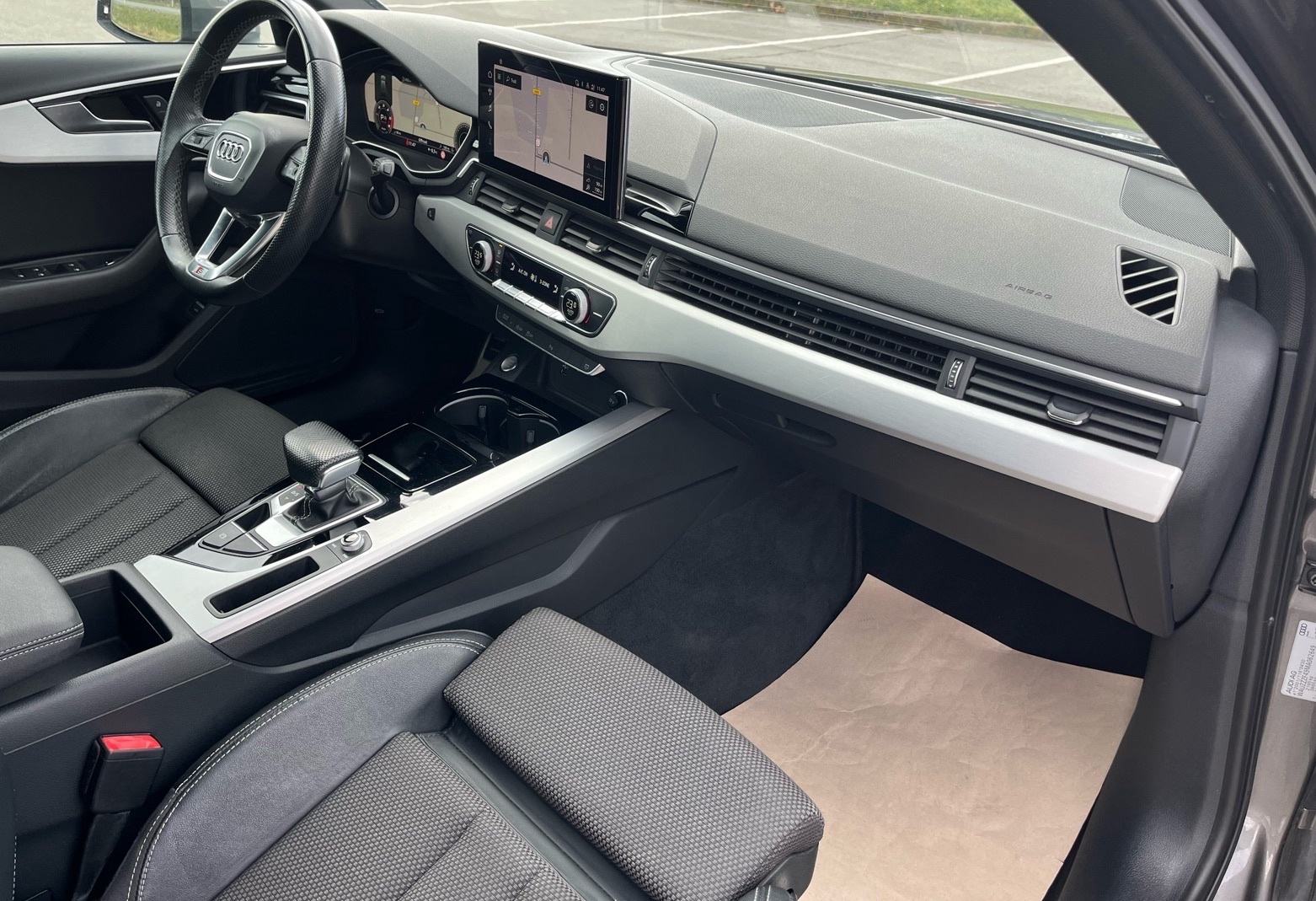 Audi A4 Avant 35 TDI automatik S-Line, fotografija 13