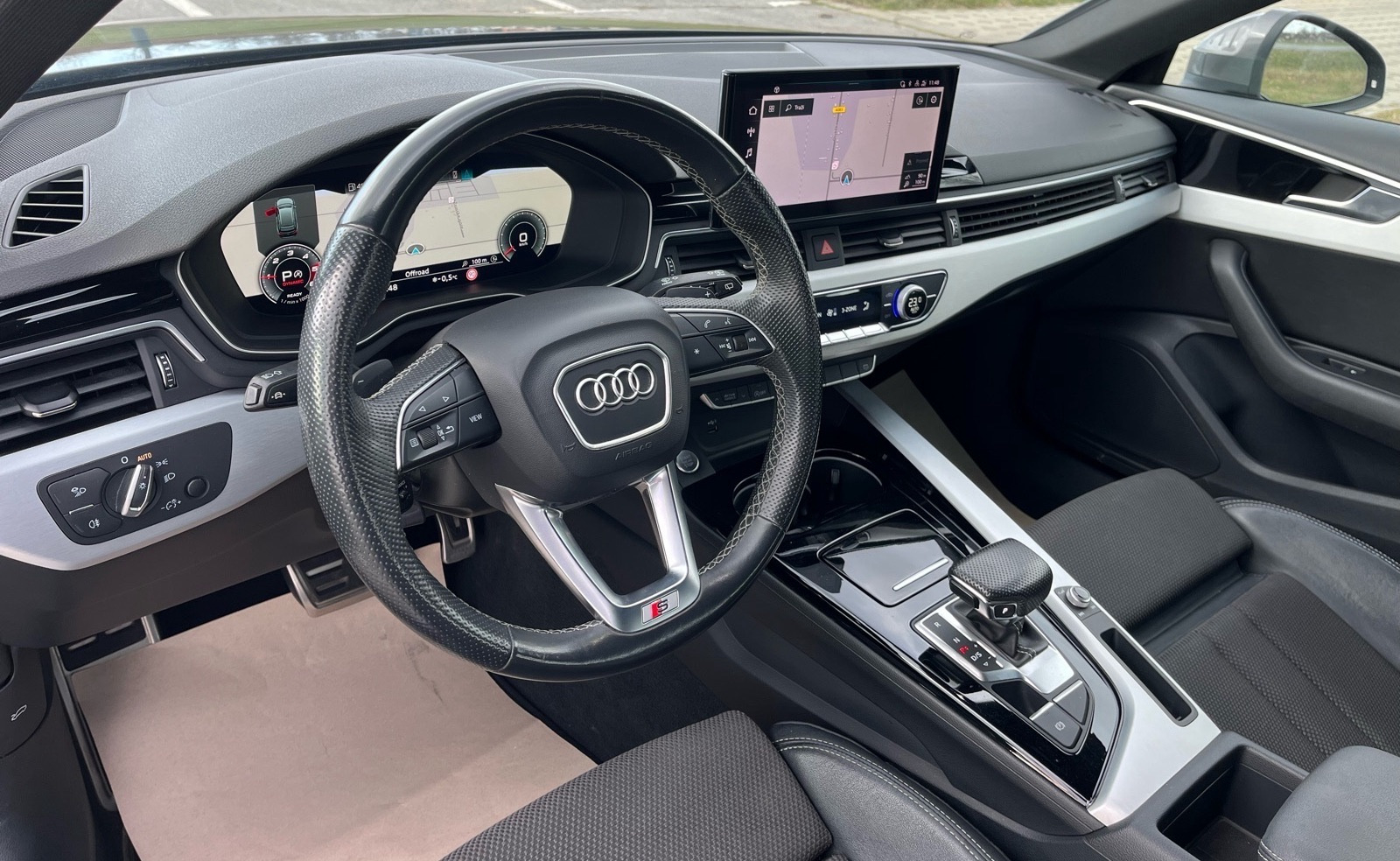 Audi A4 Avant 35 TDI automatik S-Line, fotografija 12