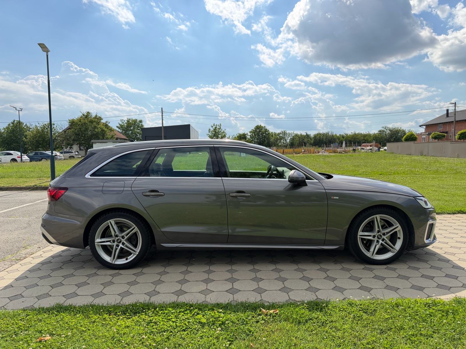 Audi A4 Avant 35 TDI automatik S-Line, fotografija 2
