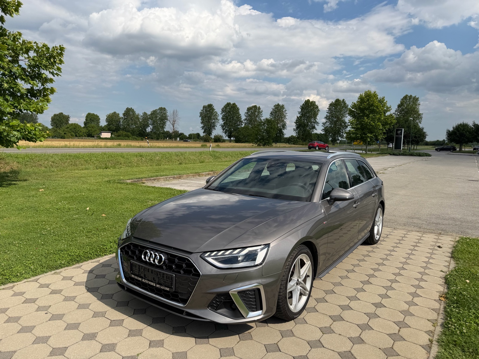 Audi A4 Avant 35 TDI automatik S-Line, fotografija 7