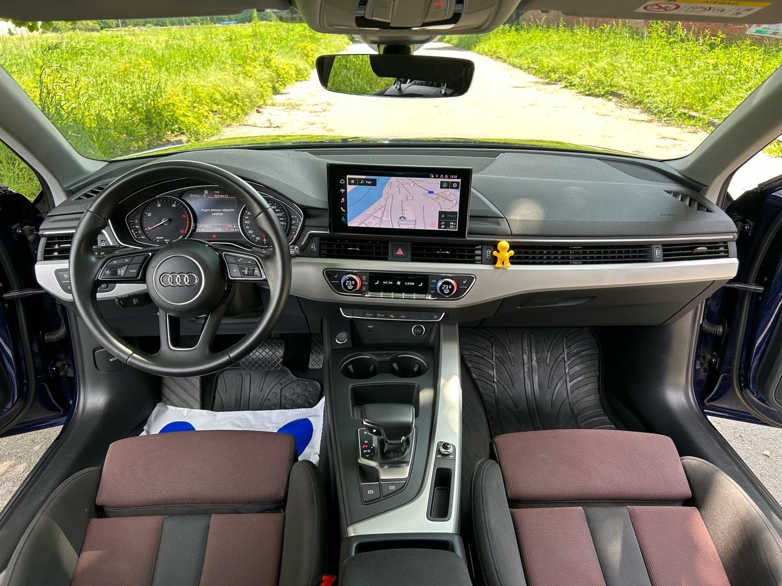 Audi A4 Avant 35 TDI automatik, fotografija 13